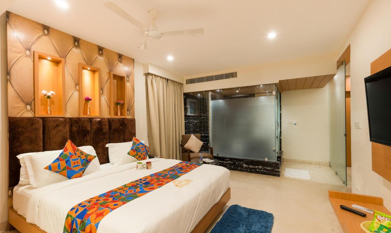 Kvr Capitol Suites Vijayawada Exterior photo